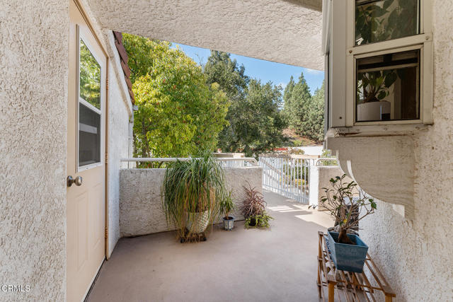 Detail Gallery Image 2 of 23 For 2713 Antonio Dr #311,  Camarillo,  CA 93010 - 2 Beds | 2 Baths