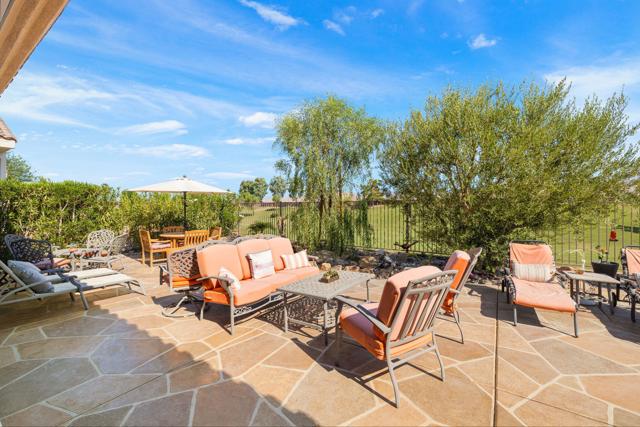 78634 Falsetto Drive, Palm Desert CA: https://media.crmls.org/mediaz/104dec86-d255-4f0e-a709-945162563a38.jpg