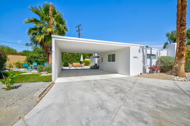 74576 Fairway Drive, Palm Desert CA: https://media.crmls.org/mediaz/104e8560-6a45-47ce-93cc-d11c8c2f0b66.jpg