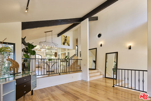 2266 Cold Canyon Road, Calabasas CA: https://media.crmls.org/mediaz/104e8f7a-8484-4057-81c0-0a728c7e8af0.jpg