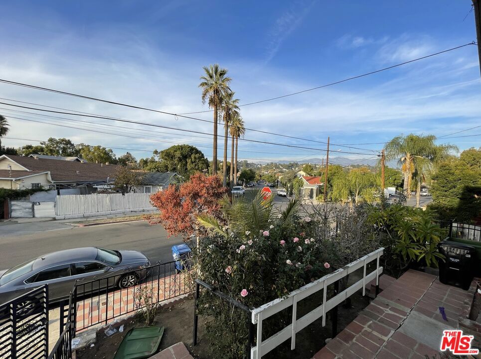 5688 Aldama Street, Los Angeles, CA 90042