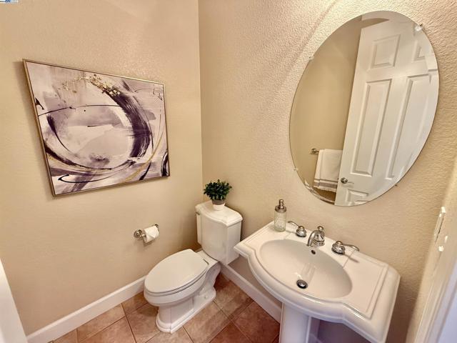 752 Barleta Ln, Livermore CA: https://media.crmls.org/mediaz/104f579f-a349-4189-8fc3-3ee83feb2f86.jpg