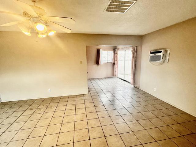 66775 Yucca Drive, Desert Hot Springs CA: https://media.crmls.org/mediaz/104f9a0d-2ff9-473f-8b68-e973dd23bfdc.jpg