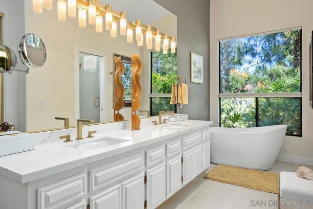 17635 Parlange Pl, San Diego CA: https://media.crmls.org/mediaz/104fafd1-4a75-4d50-82a2-1f4fc8465aca.jpg