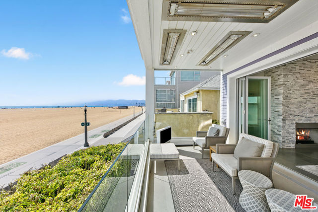 1341 Palisades Beach Road, Santa Monica CA: https://media.crmls.org/mediaz/10501c63-5304-462a-9098-ca43282e302c.jpg