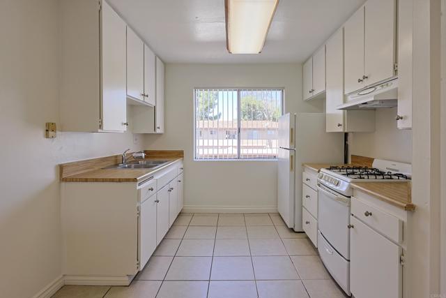 9737 WINTER GARDENS, Lakeside CA: https://media.crmls.org/mediaz/105119b5-2e0e-45c5-80f4-1e200cae42da.jpg