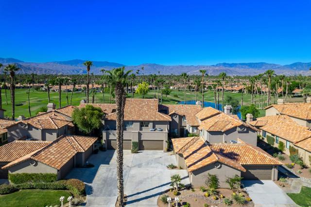 38417 Nasturtium Way, Palm Desert CA: https://media.crmls.org/mediaz/10513abc-82b3-4a8d-b5ac-d8bec0167f98.jpg