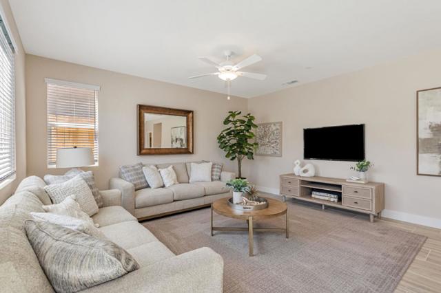 1143 Coyote Peak Way, Hollister CA: https://media.crmls.org/mediaz/1052184a-47b9-4a21-bf29-26ccfd2886d7.jpg