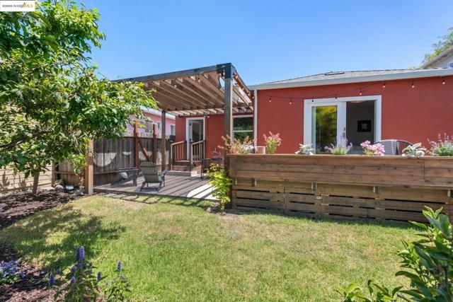 2634 Acton, Berkeley CA: https://media.crmls.org/mediaz/10521be6-99c4-4bf9-a84f-aa76495010aa.jpg