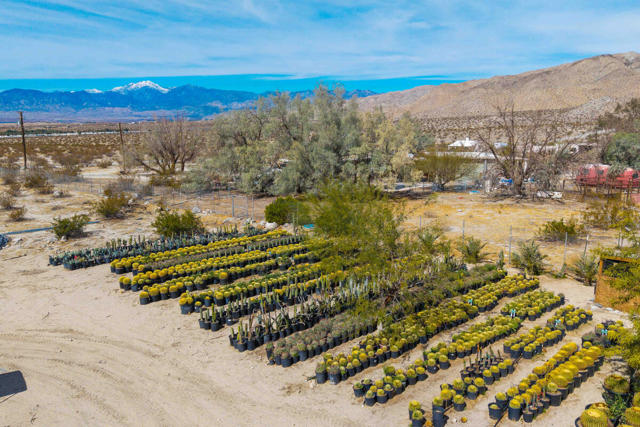 16961 Evans Lane Lane, Desert Hot Springs CA: https://media.crmls.org/mediaz/105241f1-c462-4315-8d38-2609647877be.jpg