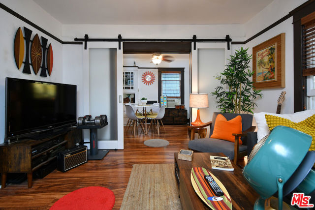224 Horizon Avenue, Venice CA: https://media.crmls.org/mediaz/10528565-dd07-4b02-aa07-39282d64fdcc.jpg