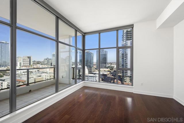 575 6th ave, San Diego, California 92101, 2 Bedrooms Bedrooms, ,2 BathroomsBathrooms,Condominium,For Sale,6th ave,250019683SD