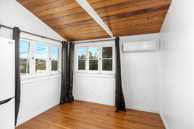 1420 Idaho Ave, Escondido CA: https://media.crmls.org/mediaz/10556e2a-39a7-461e-bfac-bc6f6f94c036.jpg