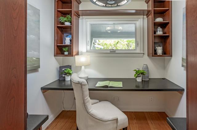 1513 Meadow Lane, Mountain View CA: https://media.crmls.org/mediaz/1056a195-d4d7-4e0d-a7d4-d0fcbc77573b.jpg