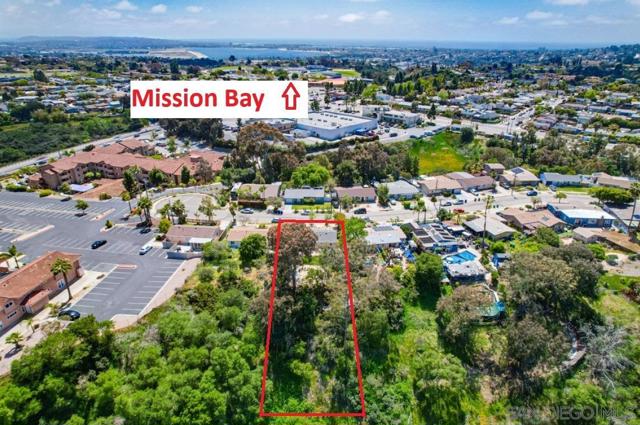 3987 Dalles Ave, San Diego CA: https://media.crmls.org/mediaz/1056bead-d4c7-4352-82e9-c1263464e927.jpg