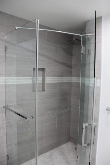Image 16 of 31 For 922 Sealane Drive B