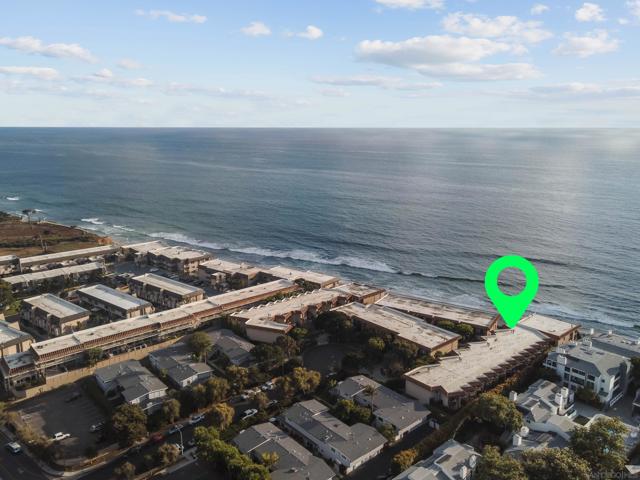 190 Del Mar Shores Ter, Solana Beach, California 92075, 2 Bedrooms Bedrooms, ,2 BathroomsBathrooms,Condominium,For Sale,Del Mar Shores Ter,250035827SD