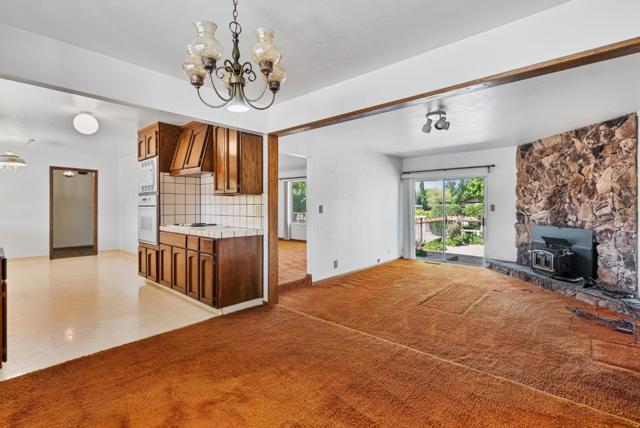 220 Holliday Drive, Hollister CA: https://media.crmls.org/mediaz/1059acbc-9884-429d-905d-2b4f70b0ff19.jpg