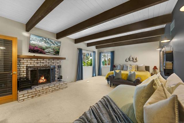 Detail Gallery Image 12 of 28 For 943 Nadelhorn Dr, Lake Arrowhead,  CA 92352 - 5 Beds | 3/1 Baths