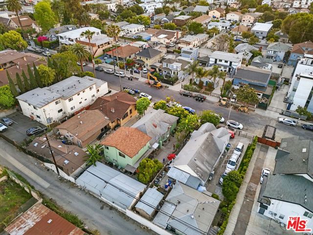 220 N Burlington Avenue, Los Angeles CA: https://media.crmls.org/mediaz/105ab55a-1e26-4d8a-9016-e1a4fa65d422.jpg