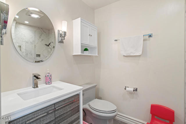 848 Greenridge Drive, La Canada Flintridge CA: https://media.crmls.org/mediaz/105b0547-f8c2-45ae-9363-f08c2ea1bd5d.jpg