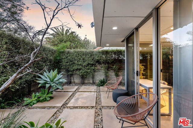 552 Grand Boulevard photo 6