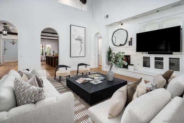14522 Las Haciendas, San Diego CA: https://media.crmls.org/mediaz/105b7830-043e-4db9-843b-a28d72fa347f.jpg