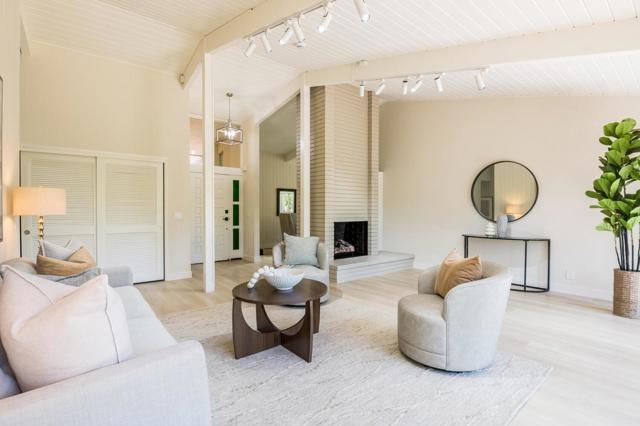 835 Mayfield Avenue, Stanford CA: https://media.crmls.org/mediaz/105ca47e-112e-4551-b9df-a1c23e4d2d85.jpg
