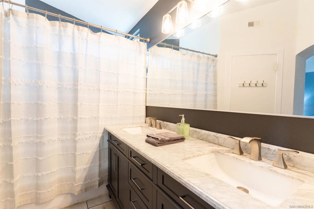 MLS #250041516SD image #24