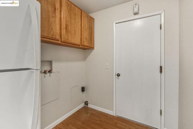 1311 Madison PL, Woodland CA: https://media.crmls.org/mediaz/105e6dbb-eaf5-442a-a49a-400c1087d985.jpg