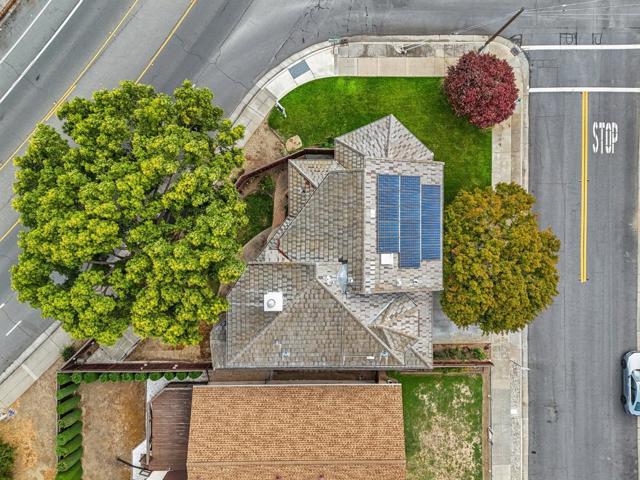 495 Lincoln Avenue, Sunnyvale CA: https://media.crmls.org/mediaz/105e7c79-e063-4cc3-8d97-2be2395c25da.jpg