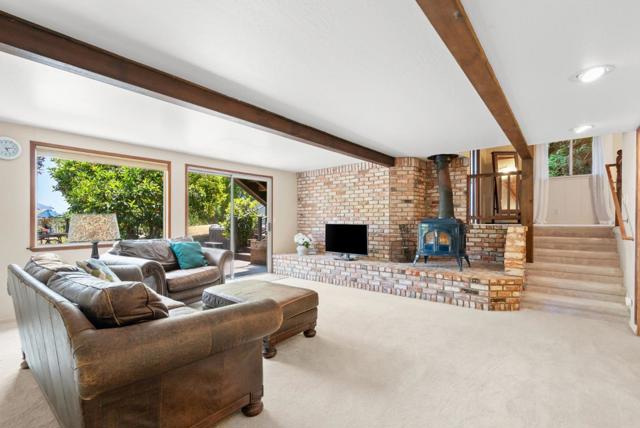 120 Bella Vista Lane, Watsonville CA: https://media.crmls.org/mediaz/105e85cf-e6e5-4747-87d8-2bbbe3ebcd5a.jpg