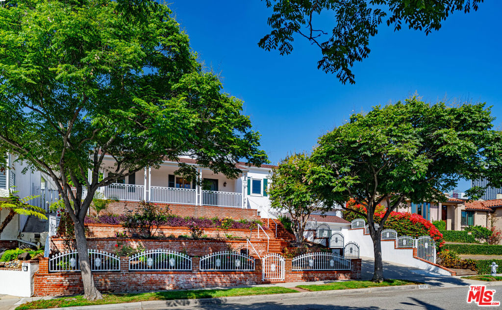 1271 Beverly Green Drive