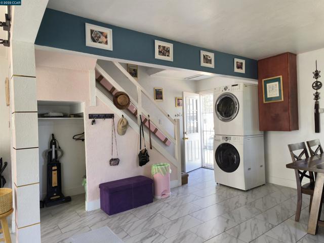 13 Werden St, Vallejo CA: https://media.crmls.org/mediaz/105f8d8f-08ee-4595-9f67-be3fcc466ef5.jpg
