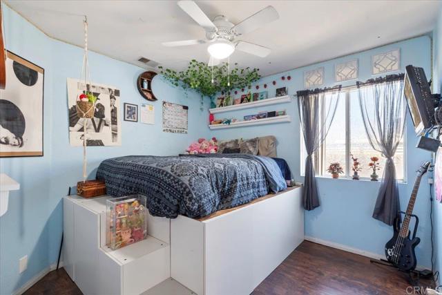 13170 Aurora Drive, El Cajon CA: https://media.crmls.org/mediaz/105fa509-b4be-4a83-a711-213bc06bbf0e.jpg