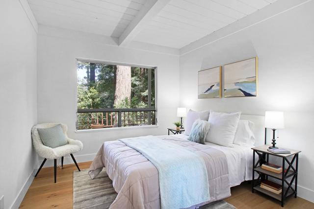 350 Grandview Drive, Woodside CA: https://media.crmls.org/mediaz/105febd0-ad2f-4e04-b410-ae1118ffc923.jpg