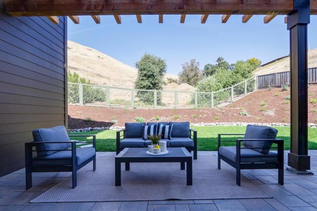 231 Cavalo Court, Fremont CA: https://media.crmls.org/mediaz/106001d5-6792-493e-a1db-c622fd441b81.jpg