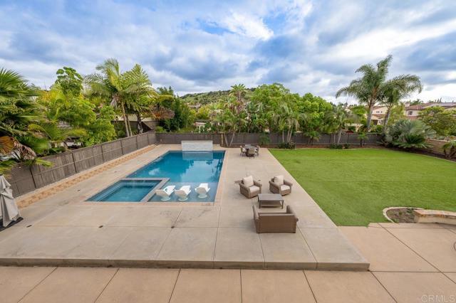 Detail Gallery Image 40 of 68 For 2004 Corte Saltero, Chula Vista,  CA 91914 - 5 Beds | 5/1 Baths