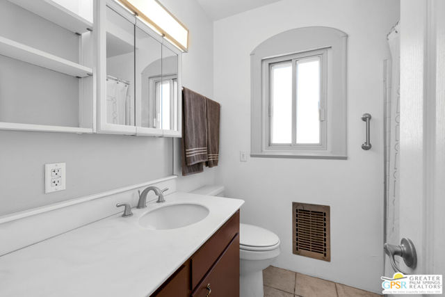 2222 N Acacia Road, Palm Springs CA: https://media.crmls.org/mediaz/10605873-475a-4923-8639-dc57e26d5820.jpg