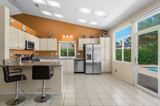 69562 Aruba Court, Cathedral City CA: https://media.crmls.org/mediaz/1060b51b-d841-4baf-8e16-10eb9e51b209.jpg