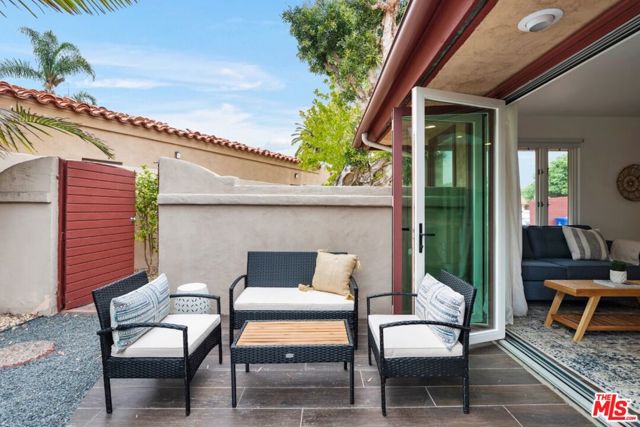5916 Via Zurita, La Jolla CA: https://media.crmls.org/mediaz/1060c089-c320-4678-a909-72019e8c0a97.jpg