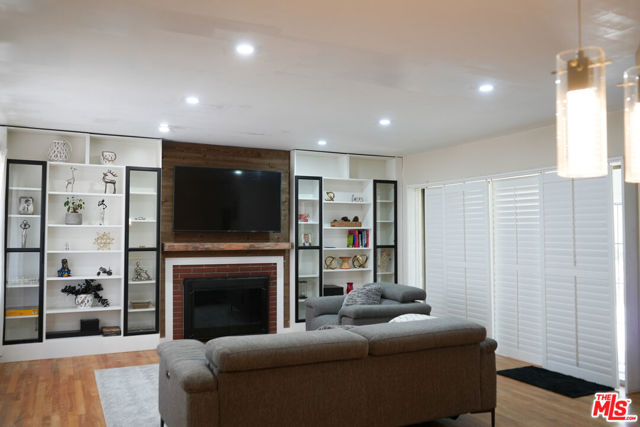 1819 W 129th Street, Gardena CA: https://media.crmls.org/mediaz/1060c75e-7469-4c48-9ae8-a80514092ad4.jpg