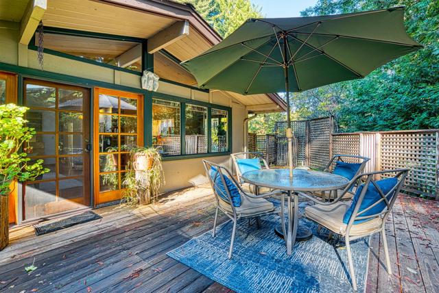 951 Jenny Way, Felton CA: https://media.crmls.org/mediaz/10613b37-7218-4047-9c90-d25533e63b4d.jpg