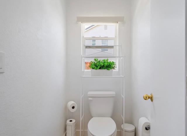 2311 Portifino Street, Manteca CA: https://media.crmls.org/mediaz/1061460a-003a-4195-b9da-1e7f314ca7ab.jpg
