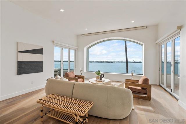 3535 Riviera Drive, San Diego CA: https://media.crmls.org/mediaz/10614bc5-48e4-4d53-baaf-11dc8cf65c6a.jpg