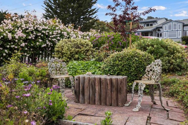 2061 Marsala Circle, Monterey CA: https://media.crmls.org/mediaz/10614e8d-b6da-4cf3-b231-bbc77b4b2cef.jpg