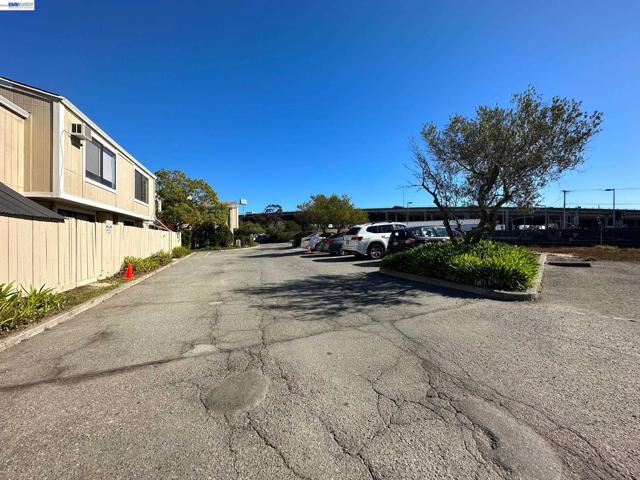 Image 19 of 26 For 150 Shoreline Hwy