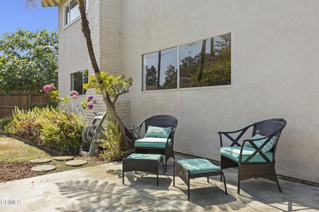8699 Roswell Street, Ventura CA: https://media.crmls.org/mediaz/10623f69-7854-4f4c-a663-595f98f642e8.jpg