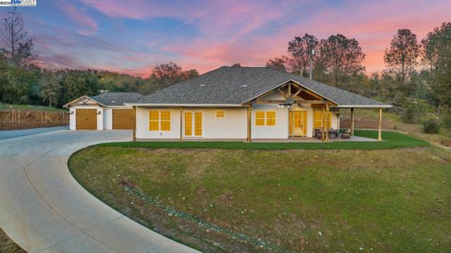 Details for 1761 Springvale Rd, Placerville, CA 95667