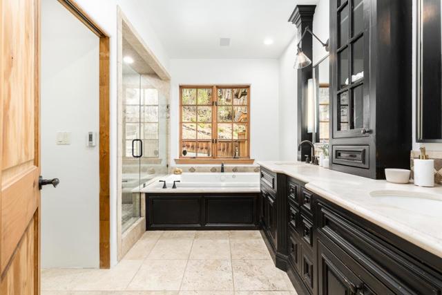 114 Zanzibar Drive, Aptos CA: https://media.crmls.org/mediaz/10631772-de03-41dc-88c4-d1f075584c46.jpg